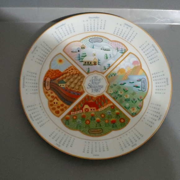 Avon Decorative Plate - Picture 1 of 2